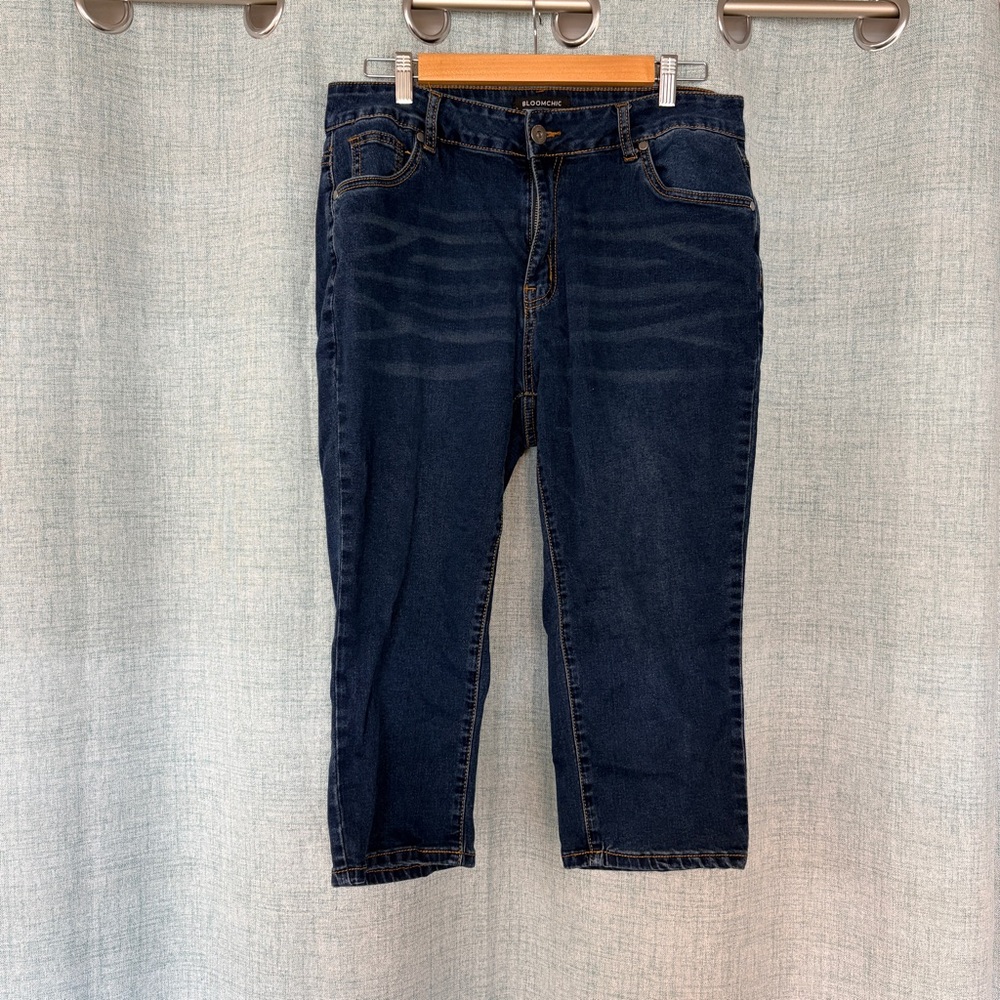 BloomChic Capri Denim Jeans Dark Wash Size 14